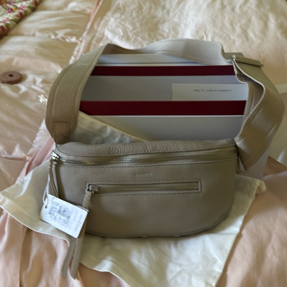 Hammitt Charles medium new with tags